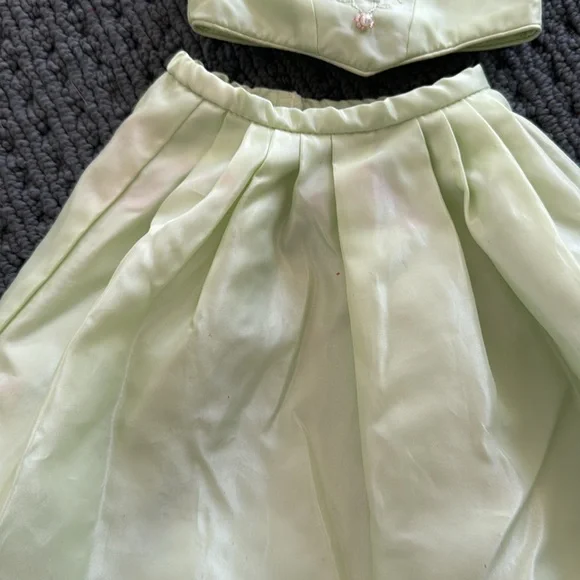 American Girl (2) Outfits Green Skirt Has Pink Faded Stain - Picture 2 of 4